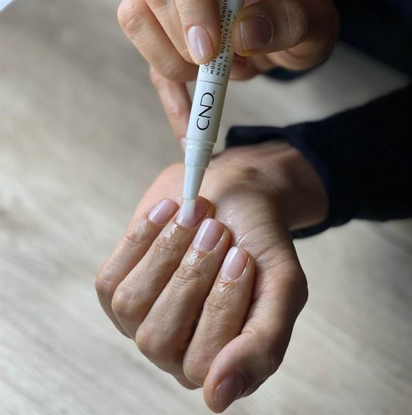 CND TRATTAMENTO Solaroil™ Care Pen